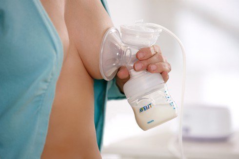 Hướng dẫn mẹ bỉm sữa cách vắt sữa đúng cách